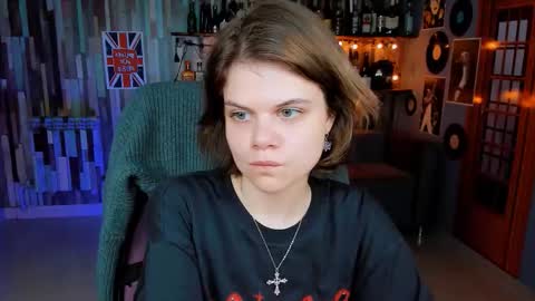 Snapshot of elliemurler chatting on 11/15/25, 09:06 elliemurler online show from 11/15/25, 09:06