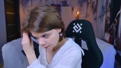 Snapshot of elliemurler chatting on 11/26/25, 09:10 elliemurler online show from 11/26/25, 09:10