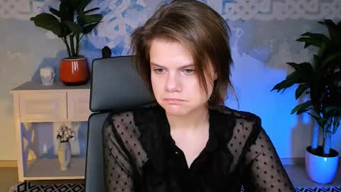 Snapshot of elliemurler chatting on 11/28/25, 09:12 elliemurler online show from 11/28/25, 09:12