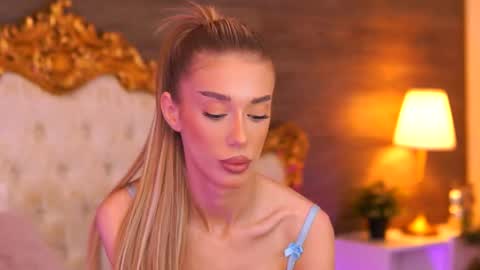 Ellie online show from 10/20/25, 08:59