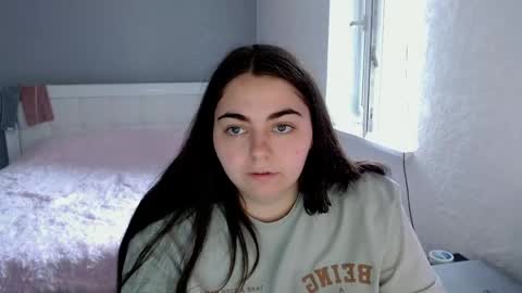 Ellie online show from 06/07/26, 08:40