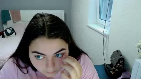 Ellie online show from 07/25/26, 03:48