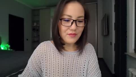 Snapshot of elliesoft chatting on 09/24/25, 07:44 elliesoft online show from 09/24/25, 07:44