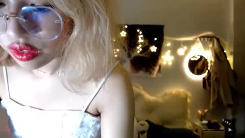 ellieyun online show from 09/25/25, 01:04