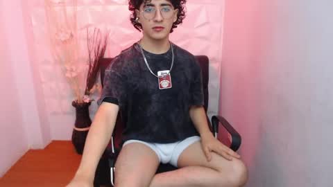 Snapshot of elliot_03 chatting on 06/01/26, 11:34 elliot_03 online show from 06/01/26, 11:34