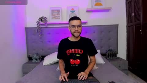 ELLIOT  online show from 06/22/26, 04:48