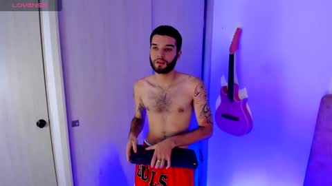 elliot_flame1 online show from 08/09/26, 02:24