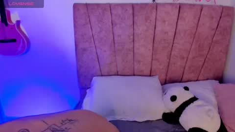 elliot_flame1 online show from 08/09/26, 03:23