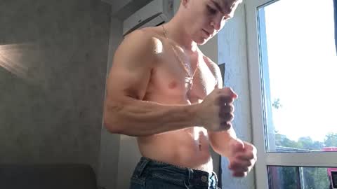 elliot_muscle04 online show from 07/18/26, 03:38