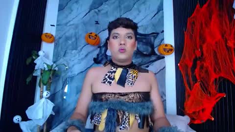 Snapshot of ellis_brown chatting on 10/18/25, 01:08 Ellis online show from 10/18/25, 01:08