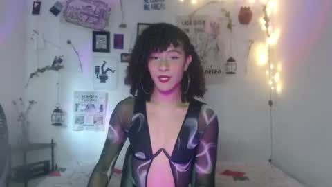 Snapshot of ellis_flowers chatting on 09/20/25, 08:43 . online show from 09/20/25, 08:43