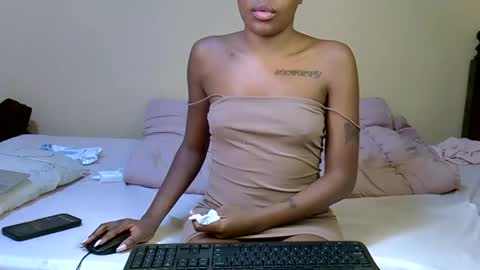 Snapshot of elllanna chatting on 10/04/25, 10:08 elllanna online show from 10/04/25, 10:08