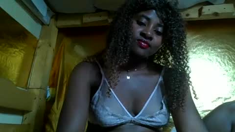 Ellodi online show from 06/13/26, 01:09