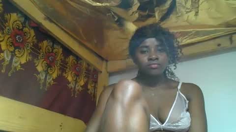 Ellodi online show from 07/15/26, 05:56
