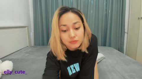 Elly Cute  online show from 05/15/26, 12:06