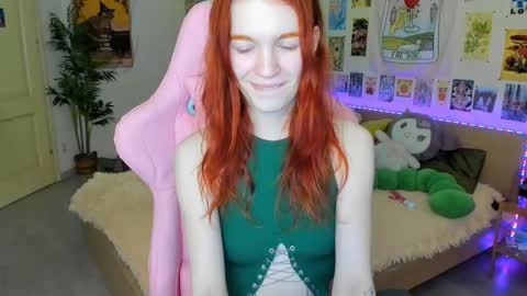 Elly     Fansly  online show from 03/01/25, 11:28