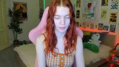 Elly     Fansly  online show from 03/06/25, 08:41