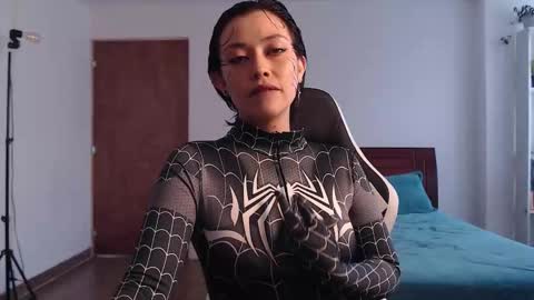 Emy Castro online show from 10/17/25, 06:21