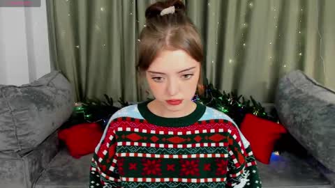 Snapshot of ellyford chatting on 12/08/24, 08:25 Elly online show from 12/08/24, 08:25