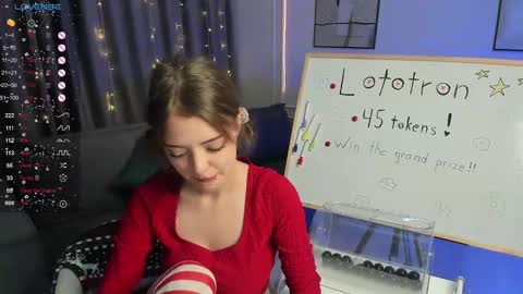 Snapshot of ellyford chatting on 12/14/24, 06:20 Elly online show from 12/14/24, 06:20