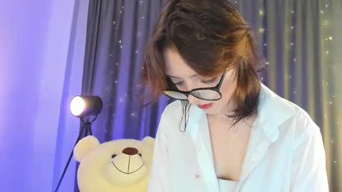 Snapshot of ellyford chatting on 01/01/25, 08:26 Elly online show from 01/01/25, 08:26