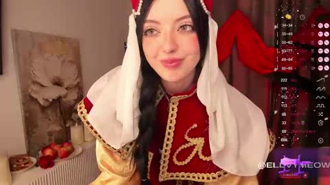 Snapshot of ellyford chatting on 03/08/25, 07:31 Elly online show from 03/08/25, 07:31