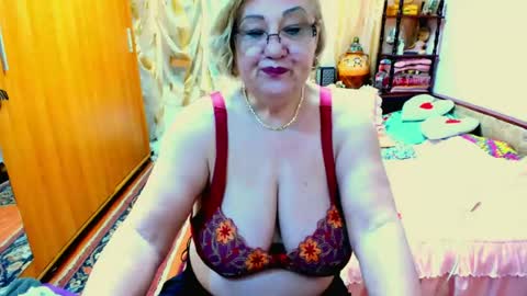 ellyhot53 online show from 06/27/26, 10:26