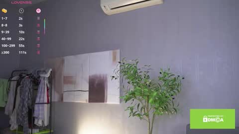 ellyl online show from 10/06/25, 08:12