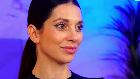 Elly online show from 11/29/25, 10:24