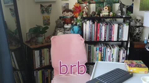 Elly Naomi online show from 09/28/25, 04:23