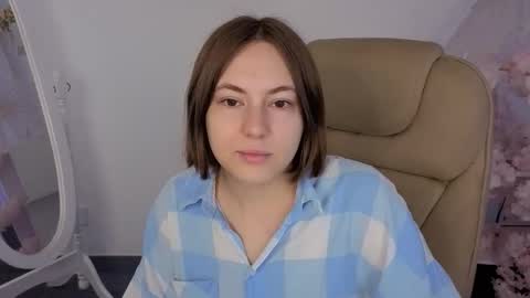 elma_lily online show from 09/28/25, 06:41