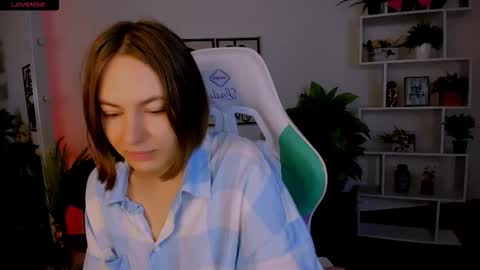 elma_lily online show from 10/09/25, 07:06