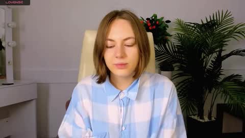 elma_lily online show from 11/09/25, 07:17