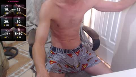 Snapshot of elmaster0111 chatting on 04/03/26, 12:36 Zeki online show from 04/03/26, 12:36
