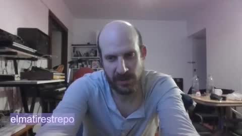 Mati Restrepo online show from 10/31/25, 12:22