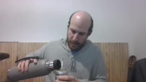 Mati Restrepo online show from 07/05/26, 08:49