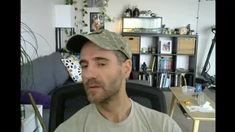 Snapshot of elmetaagain chatting on 07/09/26, 01:09 elmetaagain online show from 07/09/26, 01:09