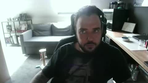 Snapshot of elmo__91 chatting on 11/16/25, 01:06 Elmo online show from 11/16/25, 01:06