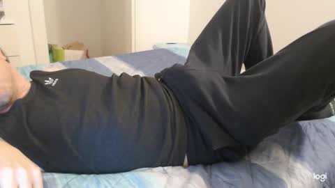 Snapshot of elmoro101 chatting on 10/21/25, 06:08 elmoro101 online show from 10/21/25, 06:08