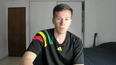 Snapshot of elnenedearg chatting on 09/20/25, 10:22 elnenedearg online show from 09/20/25, 10:22