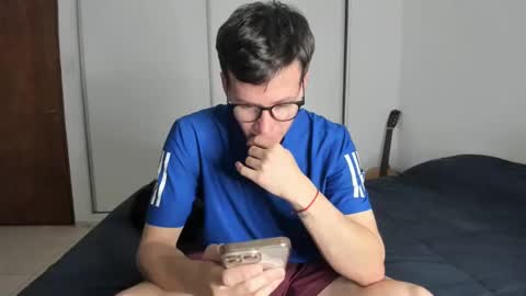 Snapshot of elnenedearg chatting on 10/19/25, 03:07 elnenedearg online show from 10/19/25, 03:07