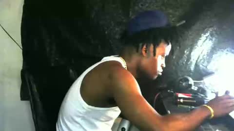 Snapshot of elniga21 chatting on 12/15/24, 10:04 EL NIIGGGAA  21                                                                  EL NIGGA  21 online show from 12/15/24, 10:04