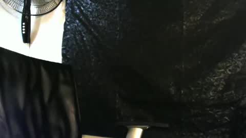 Snapshot of elniga21 chatting on 12/25/24, 03:17 EL NIIGGGAA  21                                                                  EL NIGGA  21 online show from 12/25/24, 03:17