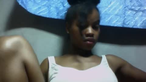 Snapshot of elodie228680 chatting on 06/02/26, 07:10 elodie228680 online show from 06/02/26, 07:10
