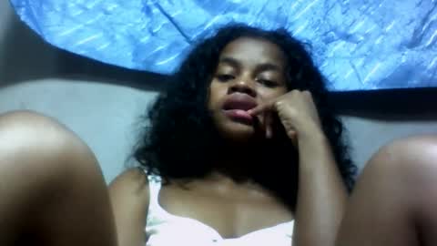 Snapshot of elodie228680 chatting on 06/05/26, 07:03 elodie228680 online show from 06/05/26, 07:03