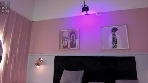 Elodie  online show from 07/11/26, 12:08