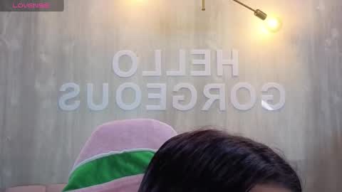 Elody  online show from 10/29/25, 03:09