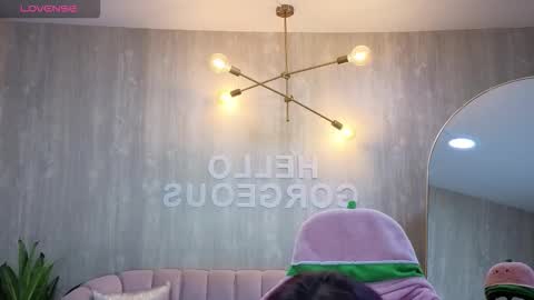 Snapshot of elody_a chatting on 10/30/25, 04:25 Elody online show from 10/30/25, 04:25