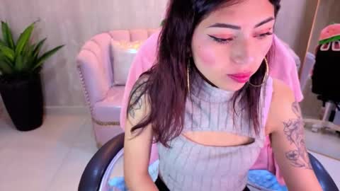 Snapshot of elody_a chatting on 11/30/25, 03:10 Elody online show from 11/30/25, 03:10