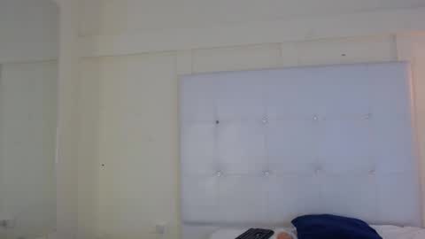 eloisa_ferrer_ online show from 12/14/24, 08:34